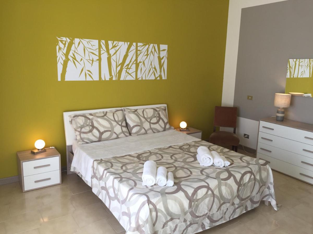 B&B Hollywood Olivadi Exteriér fotografie
