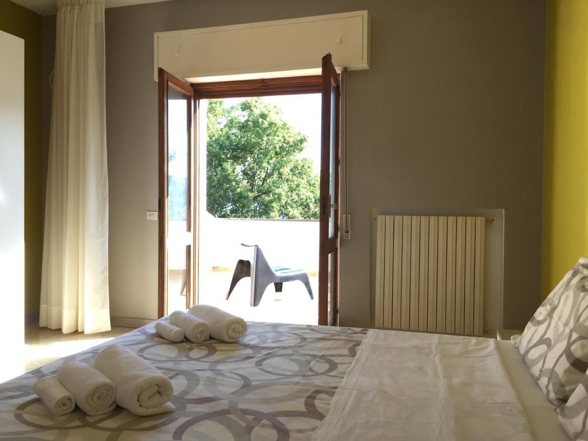 B&B Hollywood Olivadi Exteriér fotografie